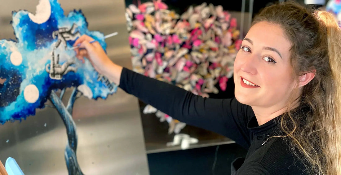 Becky Smith – Artist in Attendance - Wyecliffe Galleries