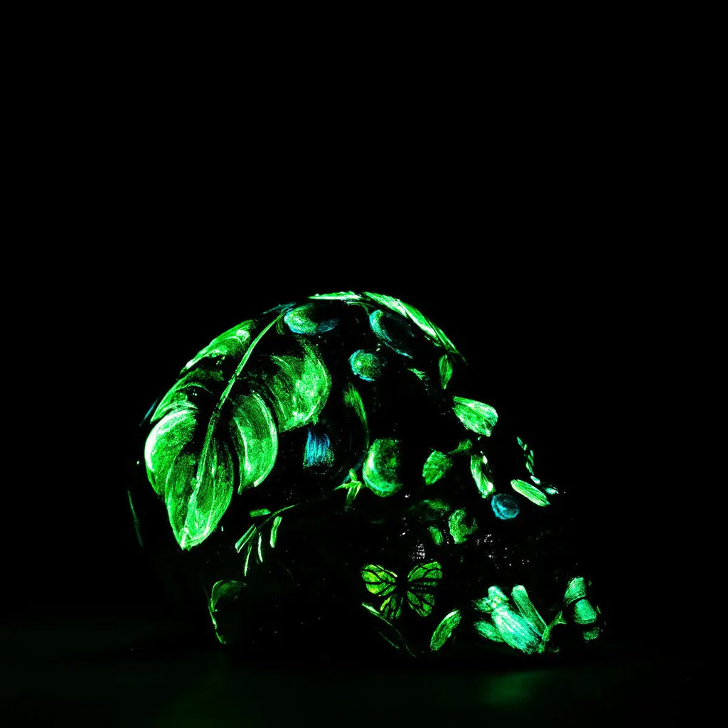 Shining In Silver - Original - SOLD by artist Becky Smith - Wyecliffe Galleries