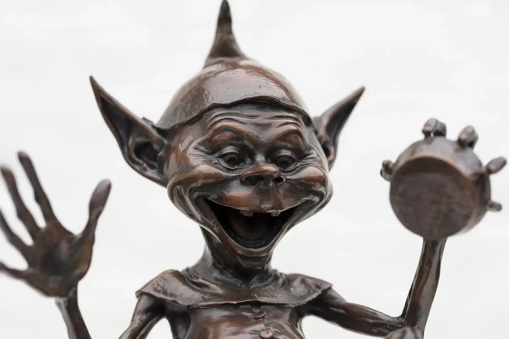 Jackpot - Bronze Sculpture (Miniature) - Edition by artist David Goode - Wyecliffe Galleries