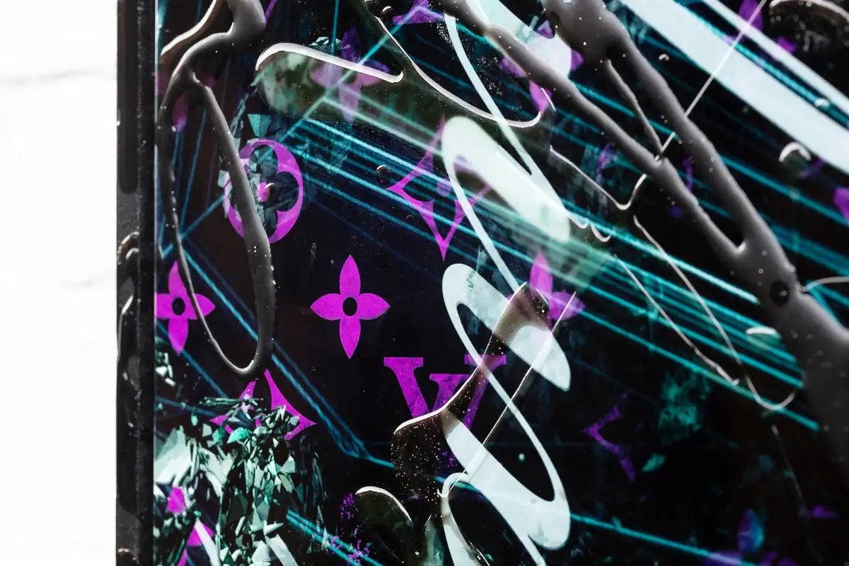 Platinum Elegance - Original by artist Henri Miller - Wyecliffe Galleries