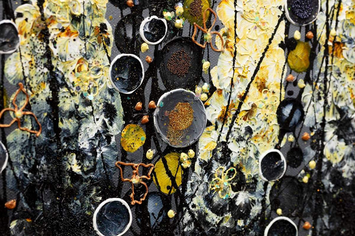 Golden Beauty - Original by artist Leanne Christie - Wyecliffe Galleries