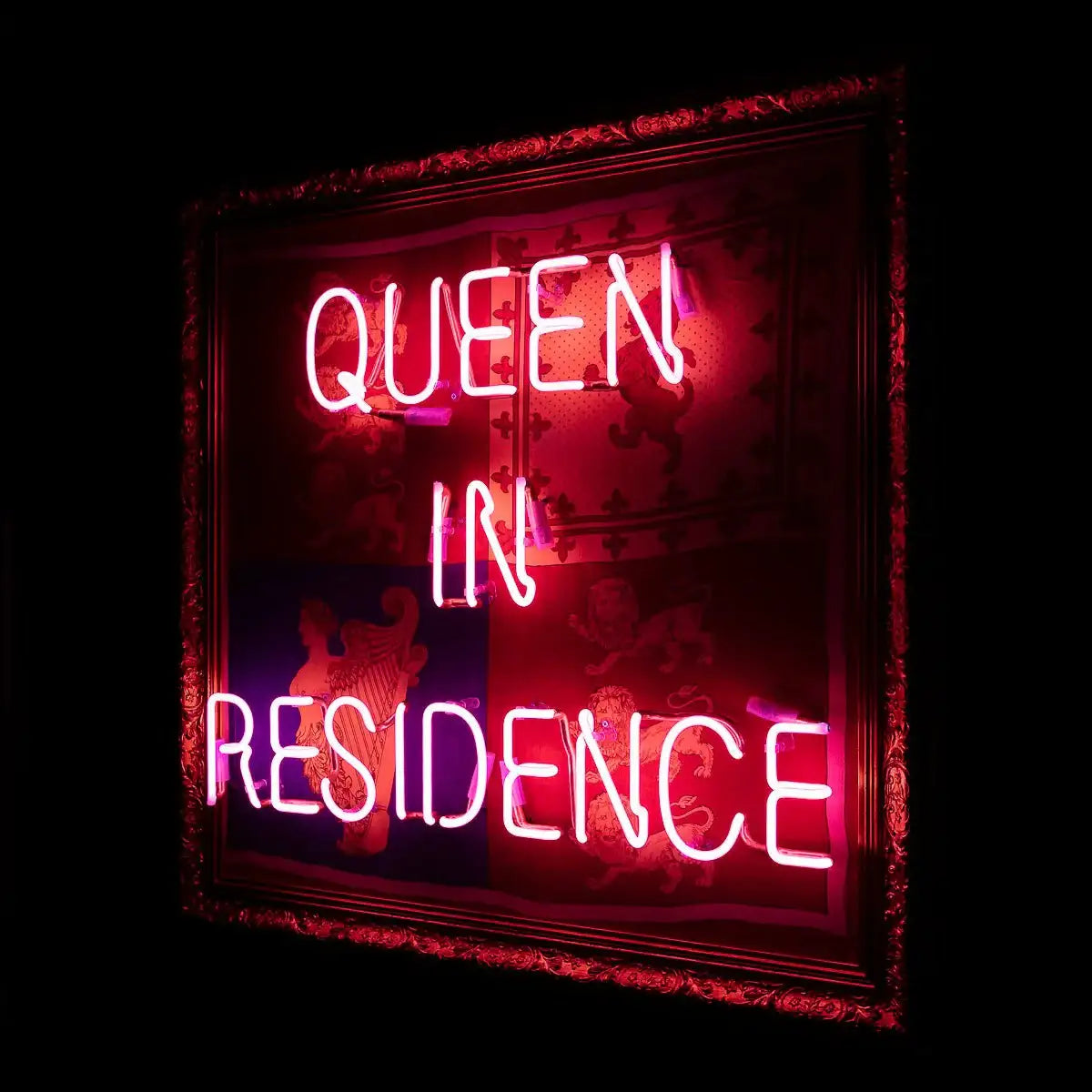 Queen In Residence (Medium) - Original by artist Mark Illuminati - Wyecliffe Galleries