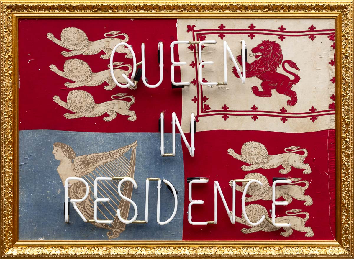 Queen In Residence - Original Mark Illuminati Original