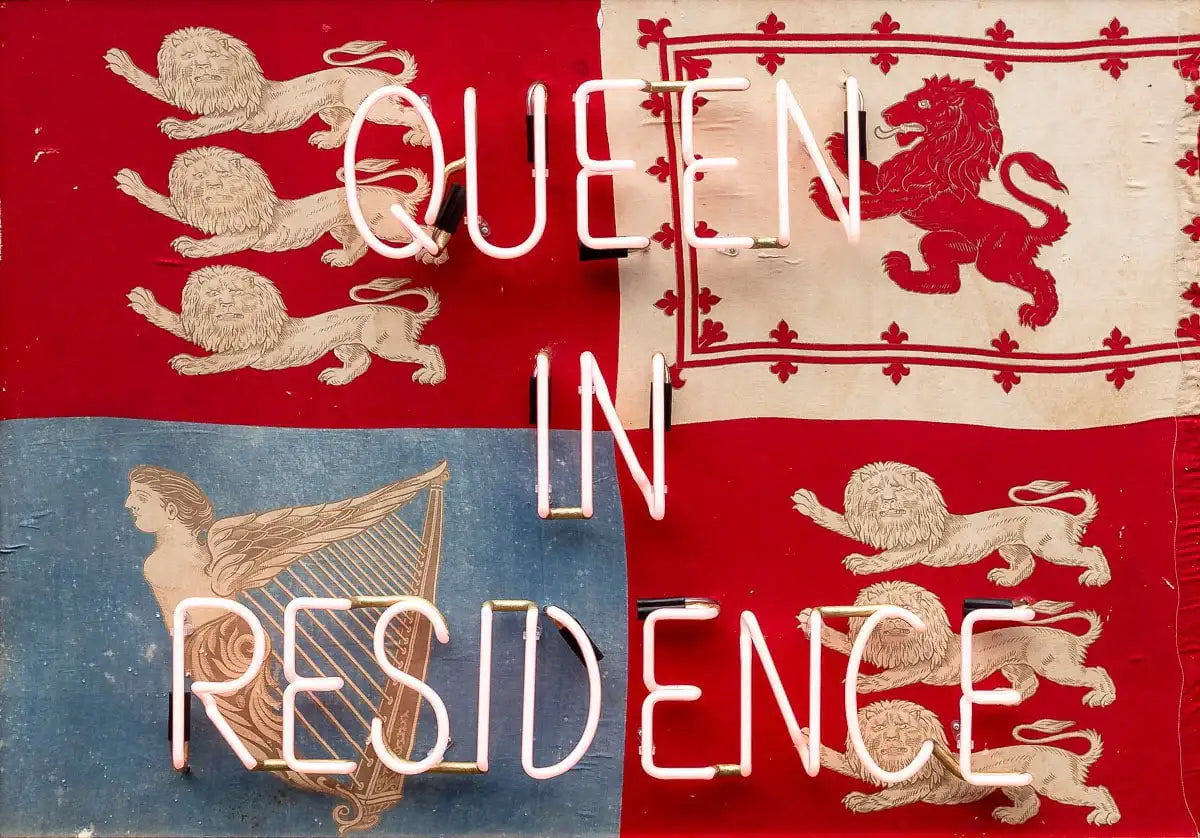 Queen In Residence - Original by artist Mark Illuminati - Wyecliffe Galleries