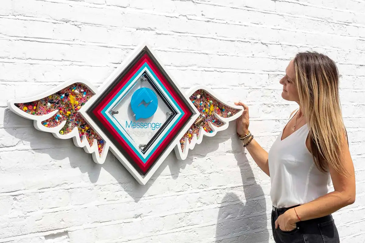 Pop De-Pendant: Messenger - Original - SOLD by artist Lhouette - Wyecliffe Galleries