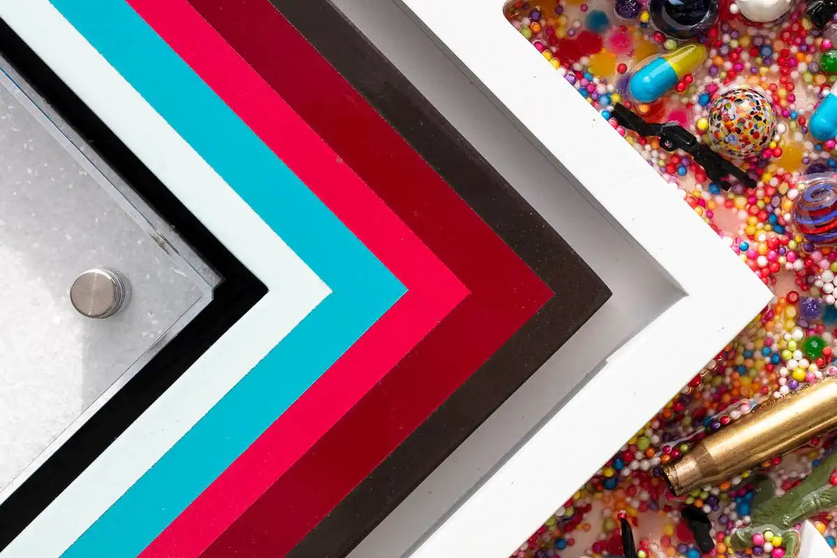 Pop De-Pendant: Messenger - Original - SOLD by artist Lhouette - Wyecliffe Galleries