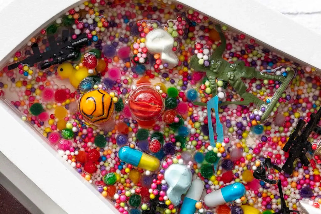 Pop De-Pendant: Explosive - Original - SOLD by artist Lhouette - Wyecliffe Galleries