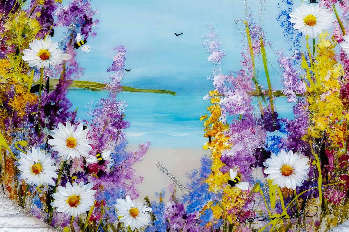 Daisy Dream - Original - SOLD by artist Rozanne Bell - Wyecliffe Galleries