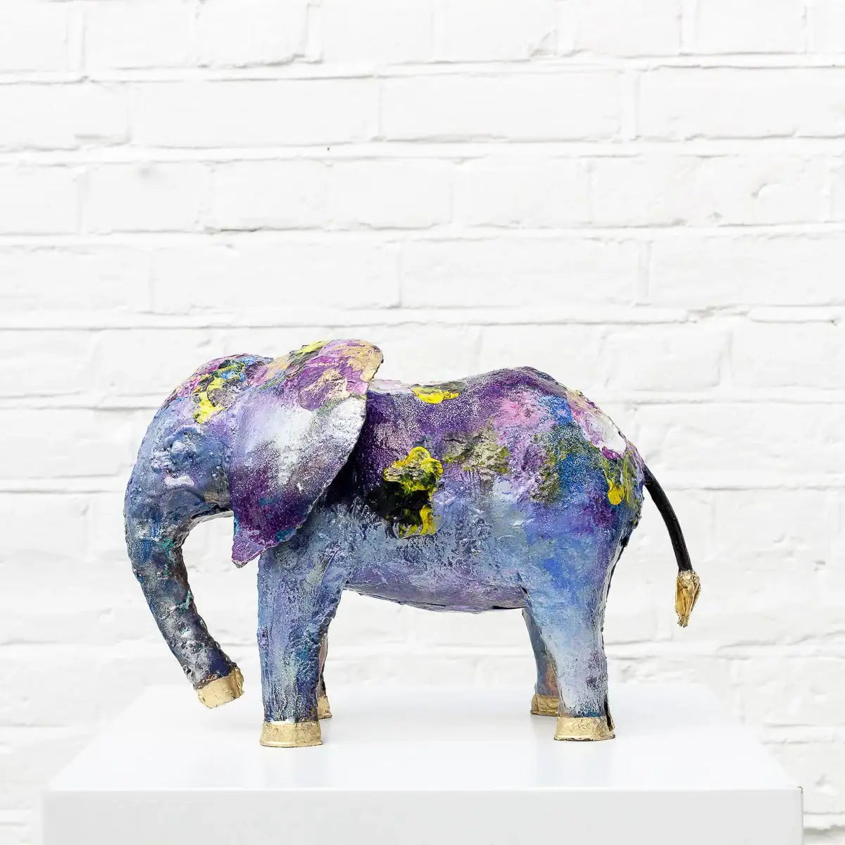 Delphine - Original Sculpture - SOLD by artist Rozanne Bell - Wyecliffe Galleries