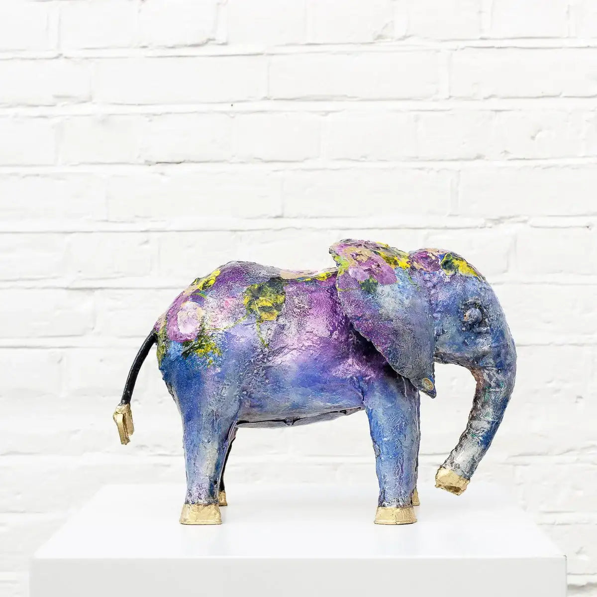Delphine - Original Sculpture - SOLD by artist Rozanne Bell - Wyecliffe Galleries