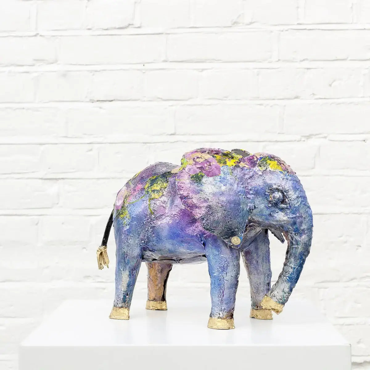 Delphine - Original Sculpture - SOLD by artist Rozanne Bell - Wyecliffe Galleries