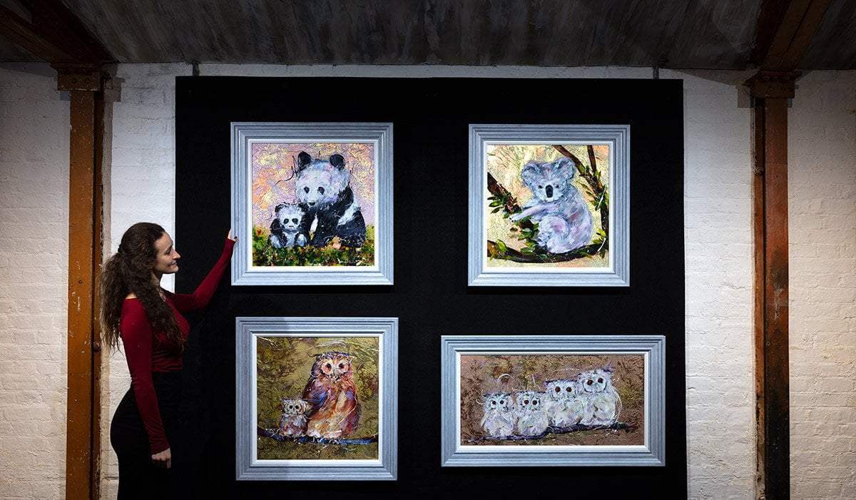 Family Photo - Original - SOLD by artist Rozanne Bell - Wyecliffe Galleries