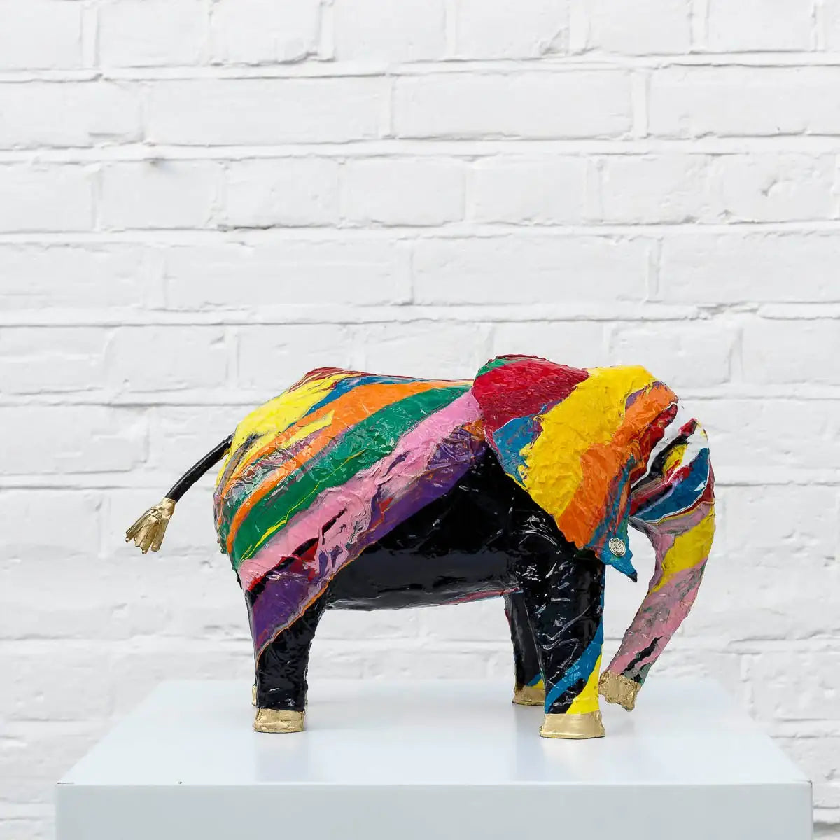 Hibo - Original Sculpture - SOLD by artist Rozanne Bell - Wyecliffe Galleries