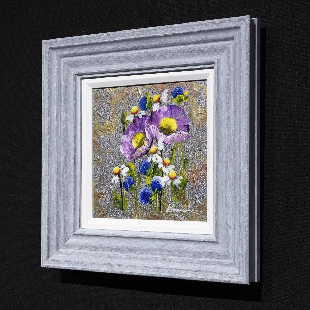 Sitting Pretty - Original - SOLD by artist Rozanne Bell - Wyecliffe Galleries