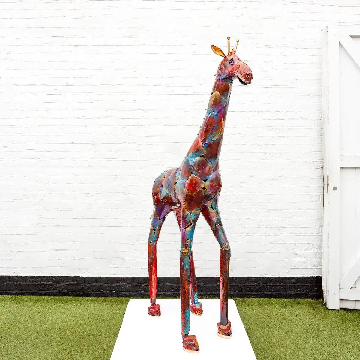 Twiga - Original Sculpture by artist Rozanne Bell - Wyecliffe Galleries